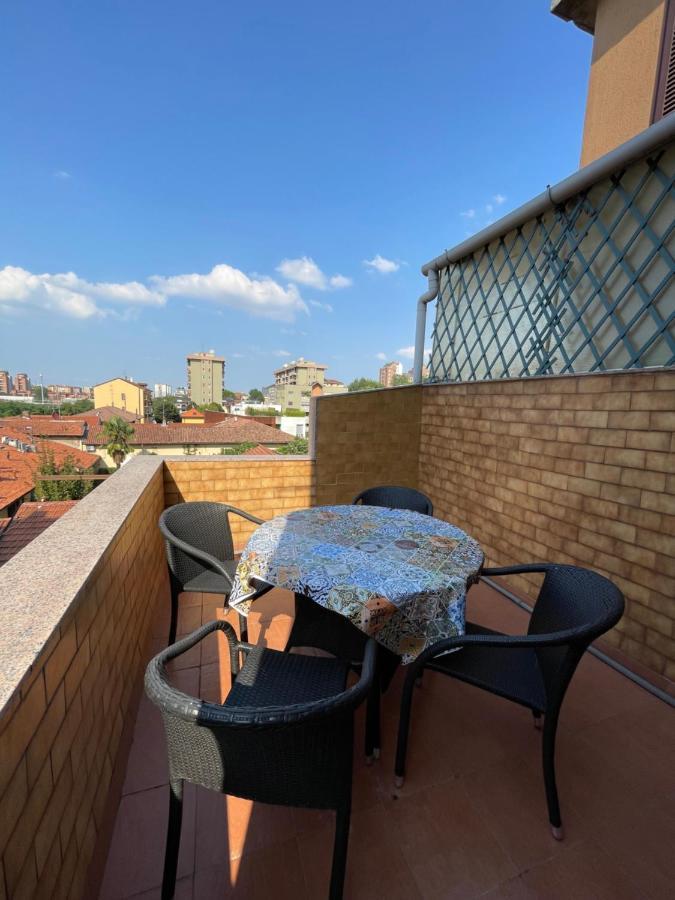 De Sura - La Terrazza Sul Naviglio Apartman Milánó Kültér fotó